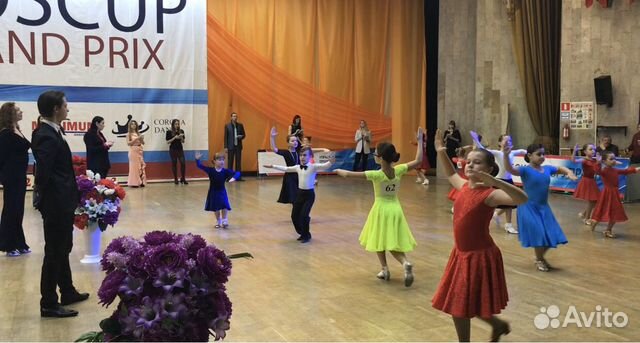 Рейтинговое платье для бальных танцев Рейтинговое платье для бальных танцев