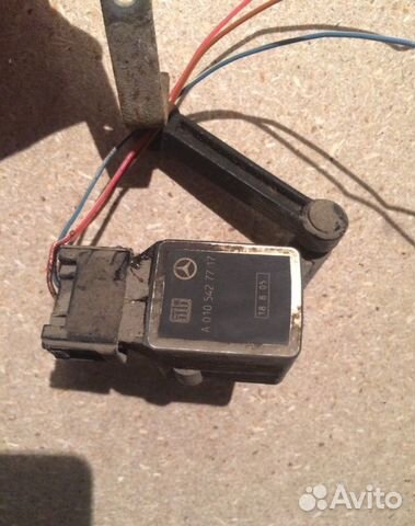 Датчик уровня подвески Mercedes w164 x164 w251 ML Датчик уровня подвески Mercedes w164 x164 w251 ML