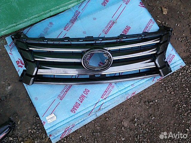 Решетка переднего бампера Лексус лх 570