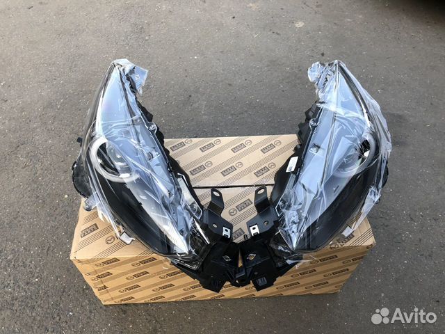 Мазда 3 фара левая правая LED 2016 BM