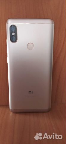 Смартфон Xiaomi Redmi Note 5 32GB Смартфон Xiaomi Redmi Note 5 32GB