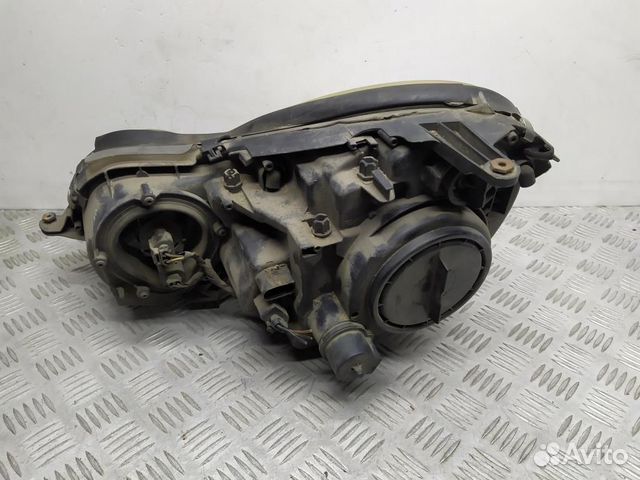Фара правая Mercedes Benz E W211 2002-2006 Фара правая Mercedes Benz E W211 2002-2006