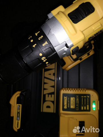 Ударный шуруповерт dewalt 24w, 4ah, сверлит бетон