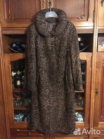 Шуба натуральный каракуль новая 52-54 Шуба натуральный каракуль новая 52-54