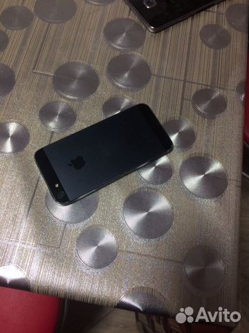 Телефон iPhone