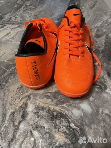Футбольные кроссовки Nike Футбольные кроссовки Nike