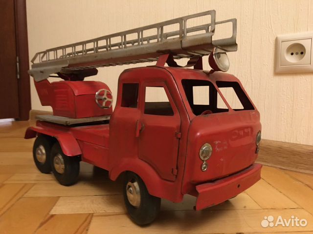 Пожарная машина сим, игрушка из СССР Пожарная машина сим, игрушка из СССР