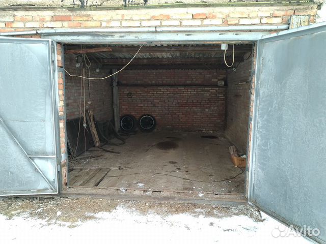 Гараж, > 30 м²