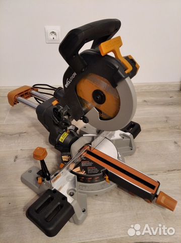 Пила торцовочная Evolution R210SMS Пила торцовочная Evolution R210SMS