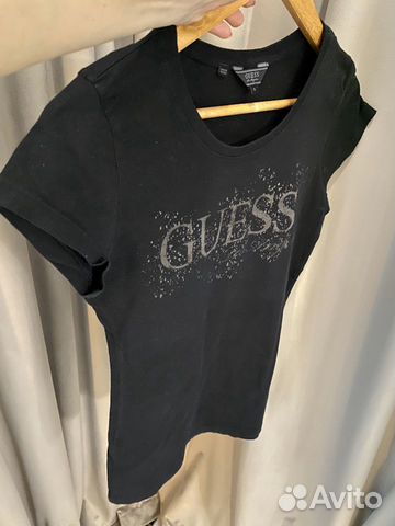 Футболка Guess, размер S Футболка Guess, размер S