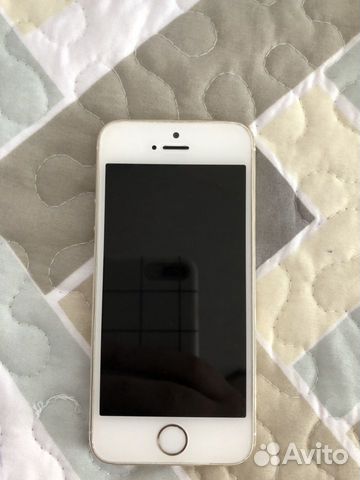 Телефон iPhone Телефон iPhone