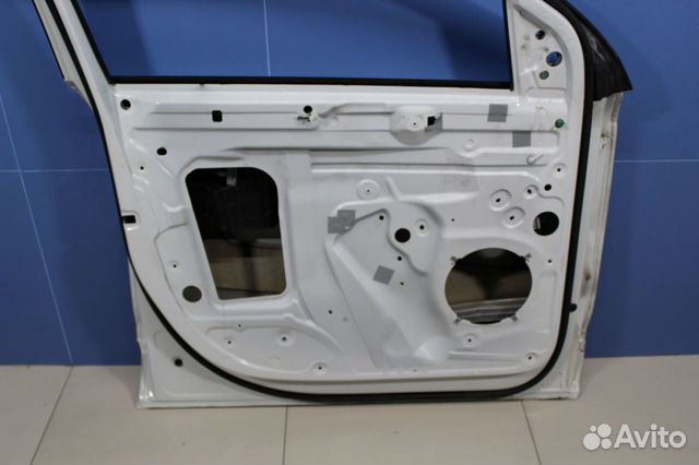 Дверь левая передняя Audi Q7 (4L) Дверь левая передняя Audi Q7 (4L)