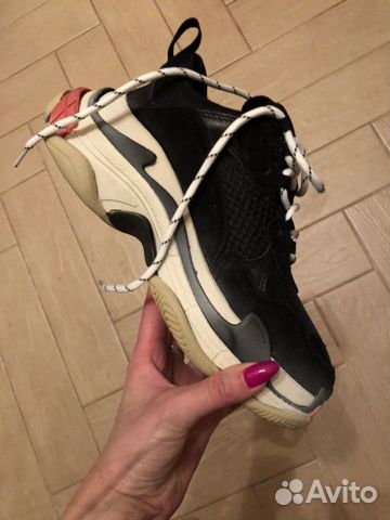 Кроссовки Balenciaga (оригинал) Кроссовки Balenciaga (оригинал)