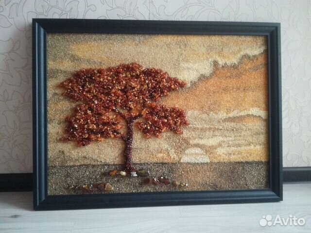 Картина из янтаря Дерево
