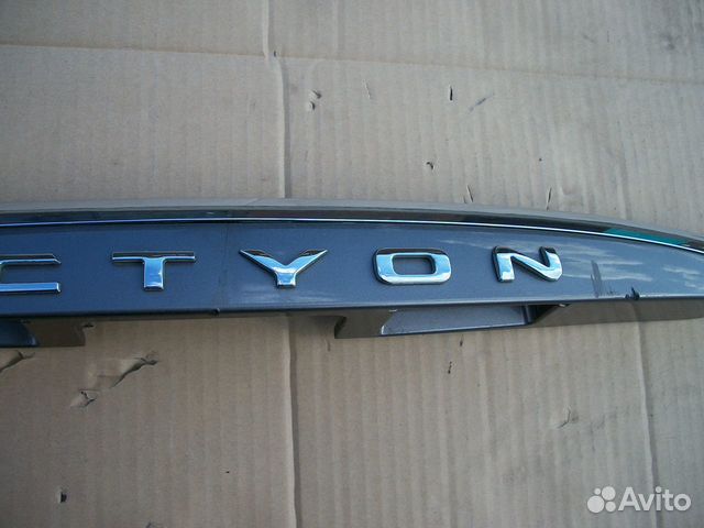 Накладка двери багажника Ssang Yong Actyon 2010-19