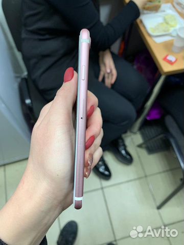 Телефон iPhone 7 32 гб Телефон iPhone 7 32 гб