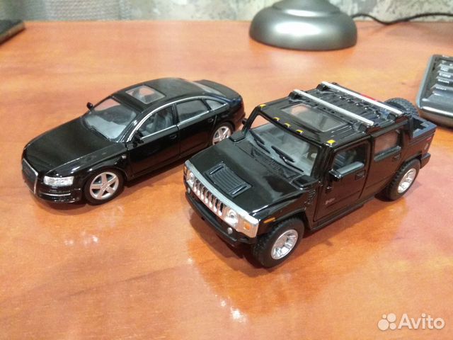 Модельные металлические машинки новые