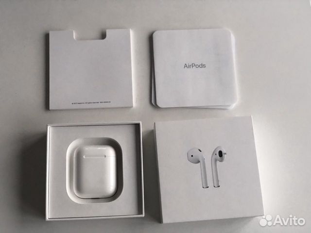 Беспроводные наушники AirPods 1 Беспроводные наушники AirPods 1