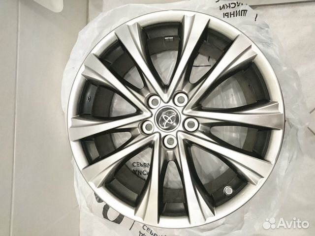 Заводские диски Toyota Rav4 R18