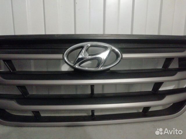 Решетка радиатора передняя верхняя Hyundai Tucson