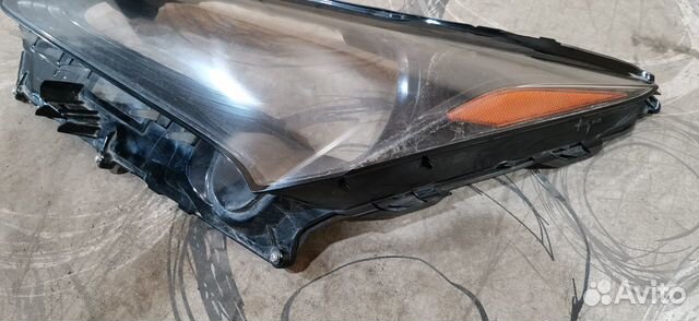 Стекло передней левой фары Lexus NX 2014-2020