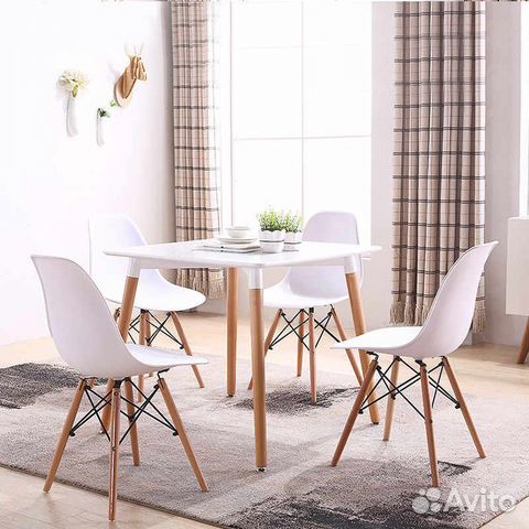 Обеденная группа Стол Oslo Square и 4 стула Eames