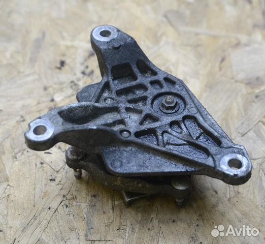 Опора АКПП Audi A4 (B8) 2007)