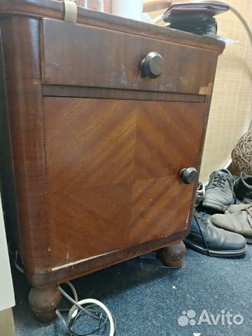 Тумбочка винтаж 50г Высота 54 см Глубина 37см Шири
