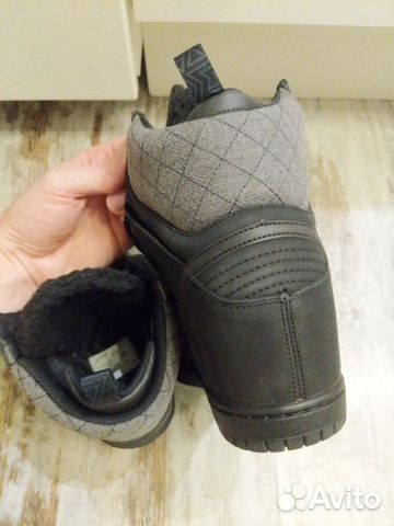 Женские теплые кроссовки Nike