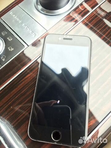 Телефон iPhone