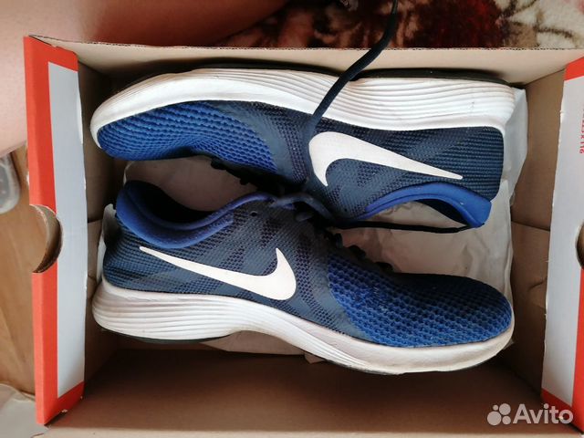 Кроссовки Nike Revolution 4 Кроссовки Nike Revolution 4