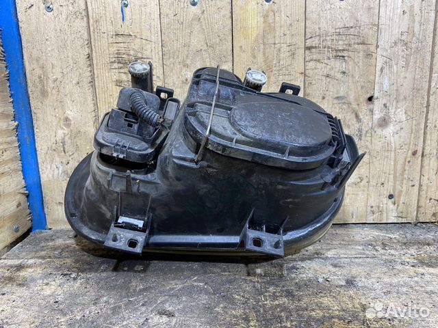 Фара передняя правая Volkswagen Golf 4 140839 Фара передняя правая Volkswagen Golf 4 140839