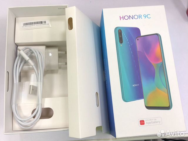 Телефон Honor 9C