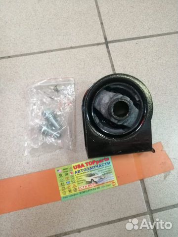 Опора двигателя передняя Ford Escape 2001-2012