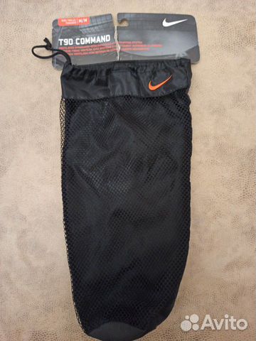 Новые футбольные щитки Nike