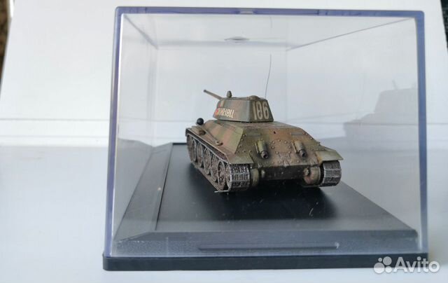 Готовая модель в коробке танк Т-34-76 1/72