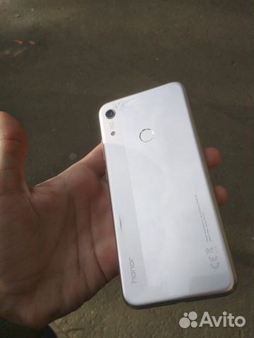 Телефон Honor 8A 2/32