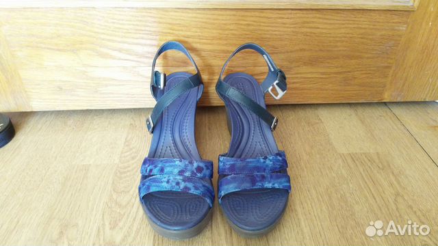 Босоножки Crocs размер 39 Босоножки Crocs размер 39