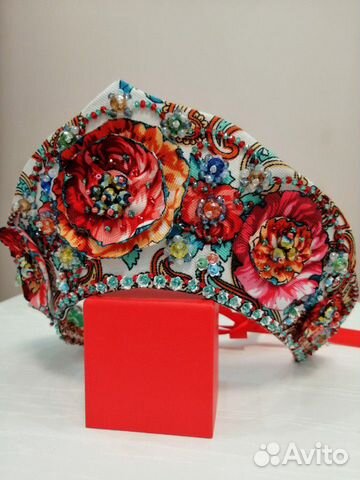 Кокошник в русском стиле