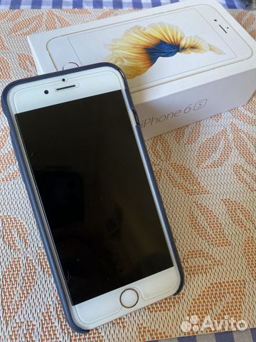 Телефон iPhone 6s