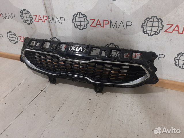 Решетка радиатора передняя Kia Ceed 3 2018