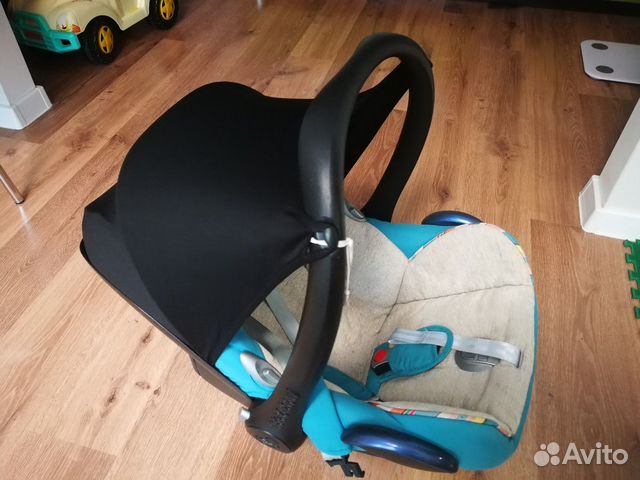 Автокресло-люлька 0+ Maxi-cosi Cabriofix 0-13кг