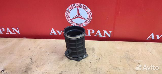 Патрубок впускного коллектора Mercedes W140 S140 Патрубок впускного коллектора Mercedes W140 S140