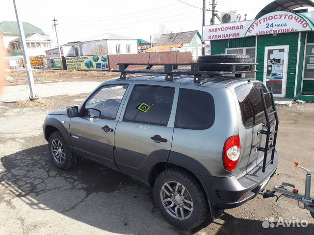 Экспедиционный багажник на Шевроле Нива