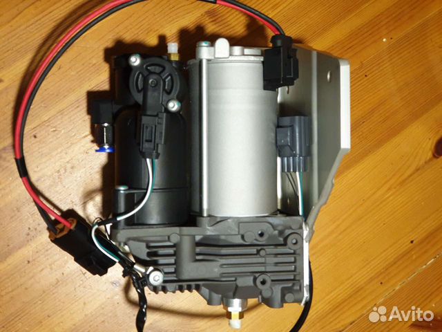 Компрессор пневмоподвески Дискавери Рендж Ровер