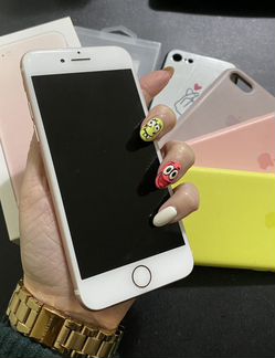 Телефон iPhone 7