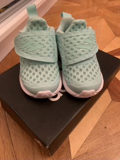 Кроссовки adidas для девочки
