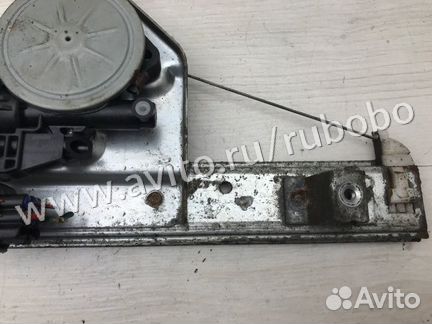 Стеклоподъемник задний левый Mitsubishi Pajero 3