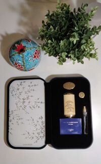 I see the clouds go by floraïku