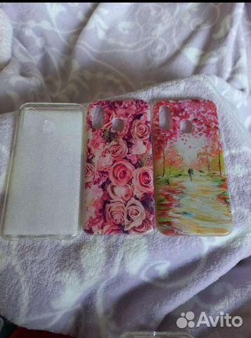 Чехлы на телефон